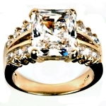 Золотое кольцо с бриллиантами Мэрилин Монро